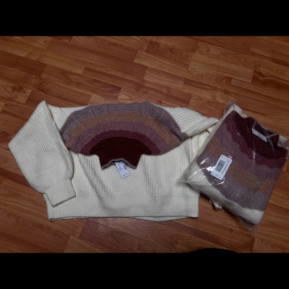 NWT Women’s Knit Sweaters - Picture 3 of 11